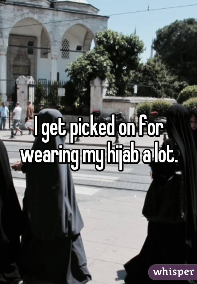 Women Reveal What Wearing A Hijab Is Really Like Through Anonymous 